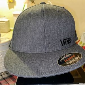 VANS Flexfit Fitted Wool Hat L/XL Charcoal Grey